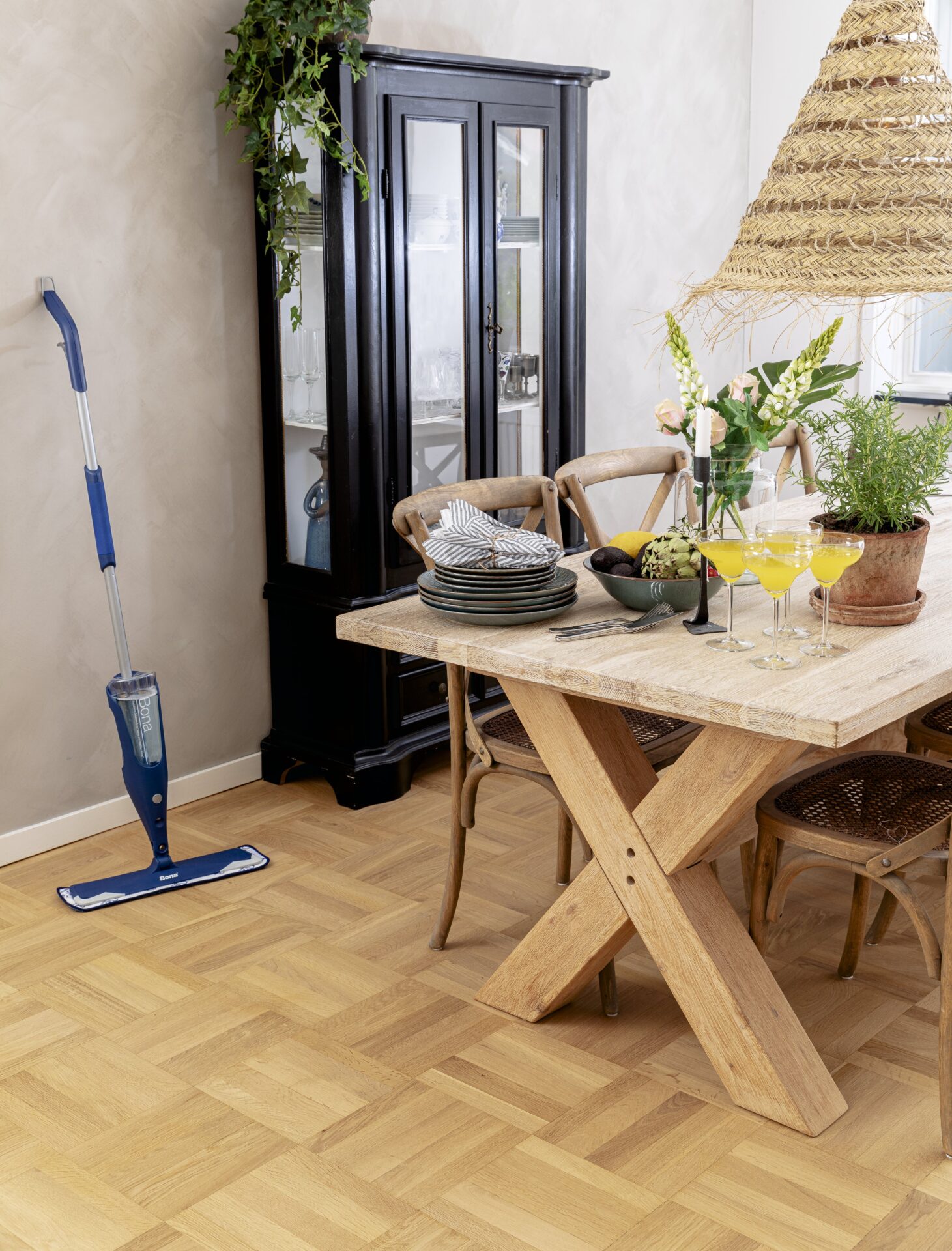 Bona Wood Floor Spray Mop - Image 4