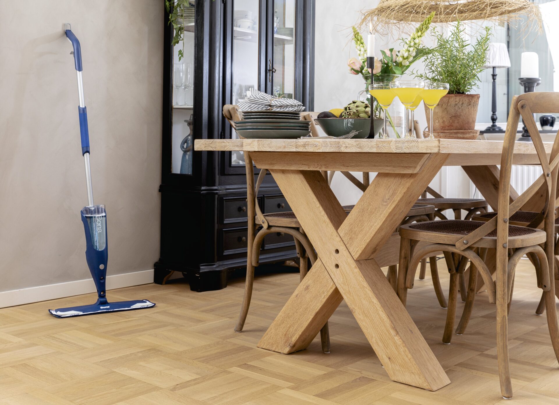 Bona Premium Hard Surface Spray Mop - Image 2